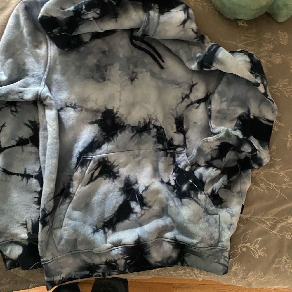 Men’s blue and white hoodie.